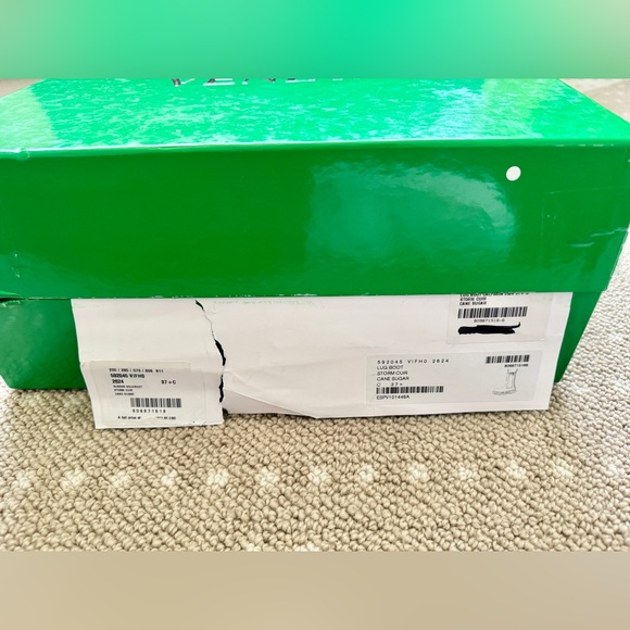 SOLD - NEW Bottega Veneta Lug Boot - Picture 10 of 10